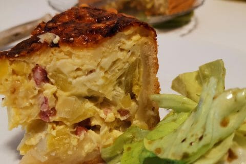 Cliquez pour zoomer ! Gâteau poireaux, lardons et fromage Thermomix par Maribé