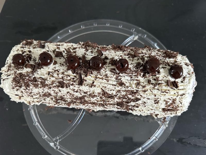 Cliquez pour zoomer ! Bûche forêt noire Thermomix par Fabasa45