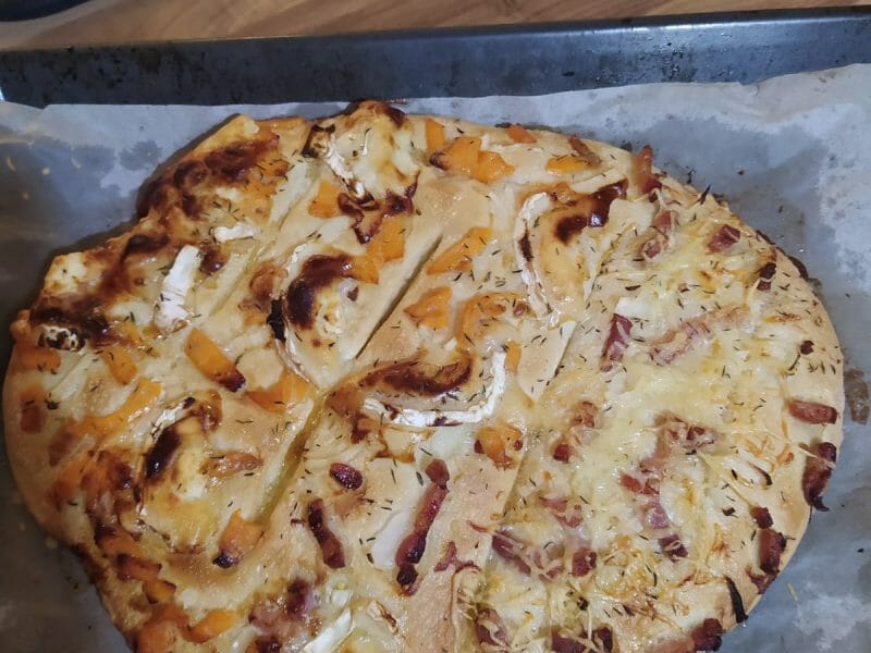 Cliquez pour zoomer ! Fougasse chèvre et lardons Thermomix par aurelielesquoy