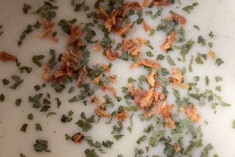 Cliquez pour zoomer ! Velouté à l’oignon et aux pommes de terre Thermomix par Morgane.