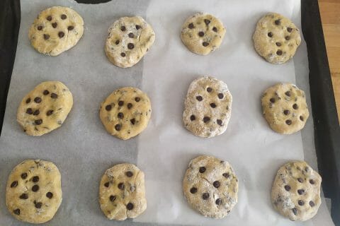 Cliquez pour zoomer ! Cookies aux éclats de pralines roses et pépites de chocolat Thermomix par sonia_1812