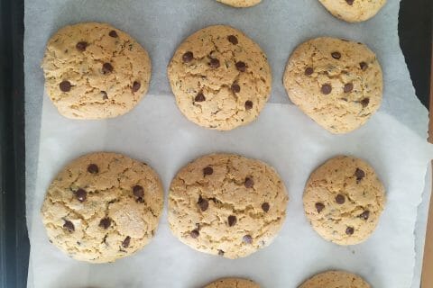 Cliquez pour zoomer ! Cookies aux éclats de pralines roses et pépites de chocolat Thermomix par sonia_1812
