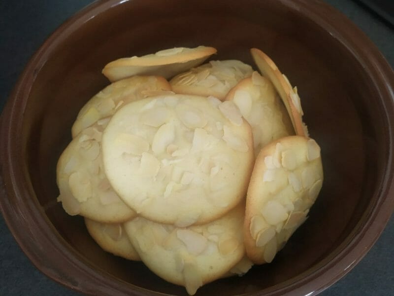 Cliquez pour zoomer ! Tuiles aux amandes Thermomix par sonia_1812