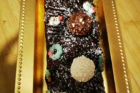 Cliquez pour zoomer ! Bûche Ferrero Rocher Thermomix par zahra_13