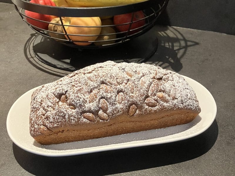 Cliquez pour zoomer ! Cake au miel et à la cannelle Thermomix par mama73