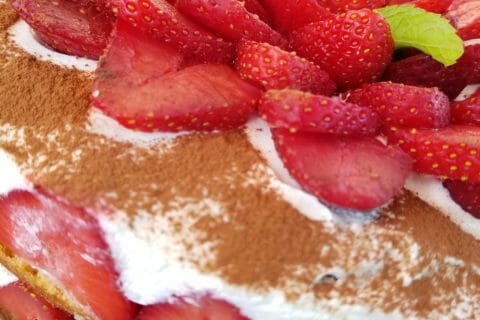 Cliquez pour zoomer ! Fraisier roulé Thermomix par Carolynn