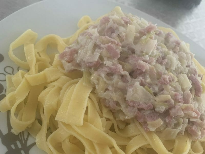 Cliquez pour zoomer ! Tagliatelles à la crème de poireaux Thermomix par elisedut_