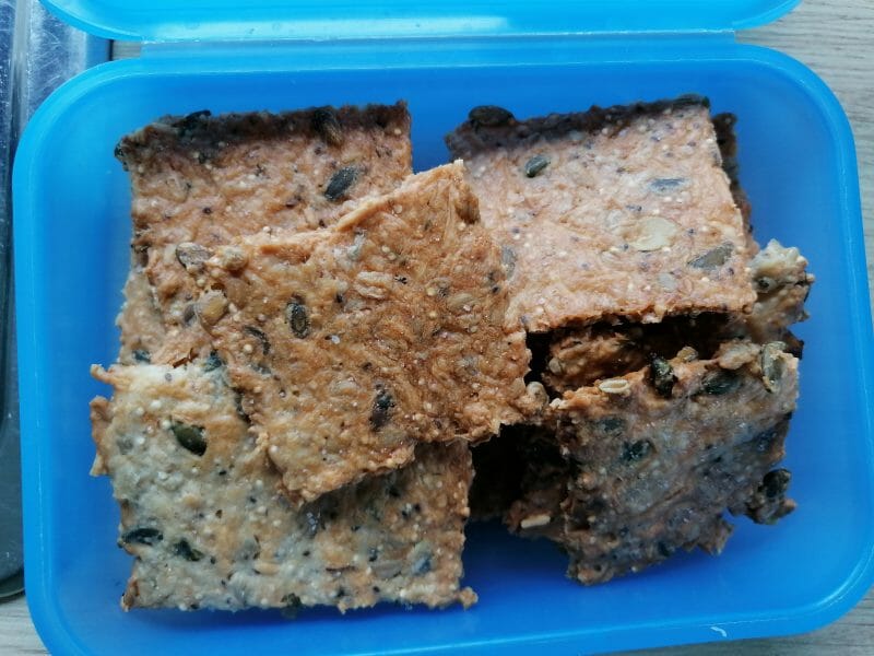 Cliquez pour zoomer ! Crackers salés à l’emmental et aux graines Thermomix par kelly_110