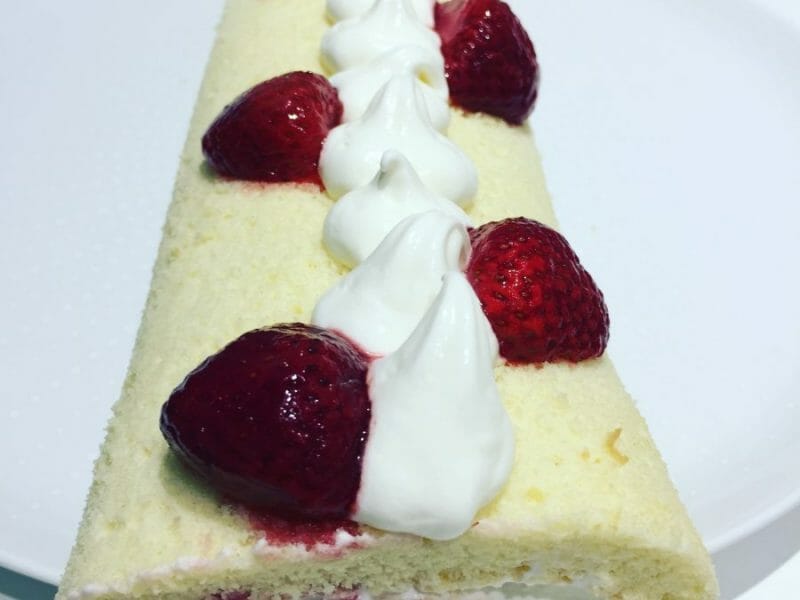 Cliquez pour zoomer ! Fraisier roulé Thermomix par Klaire