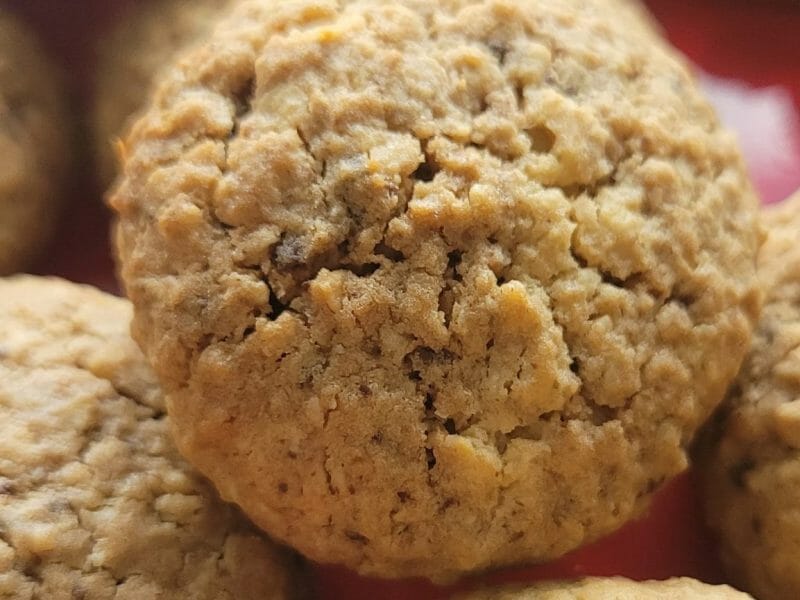 Cliquez pour zoomer ! Biscuits aux flocons d’avoine, cacahuètes et chocolat Thermomix par ananass