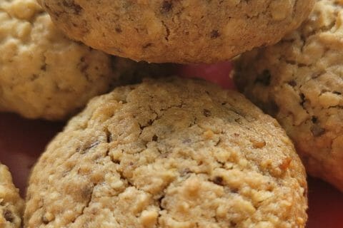 Cliquez pour zoomer ! Biscuits aux flocons d’avoine, cacahuètes et chocolat Thermomix par ananass