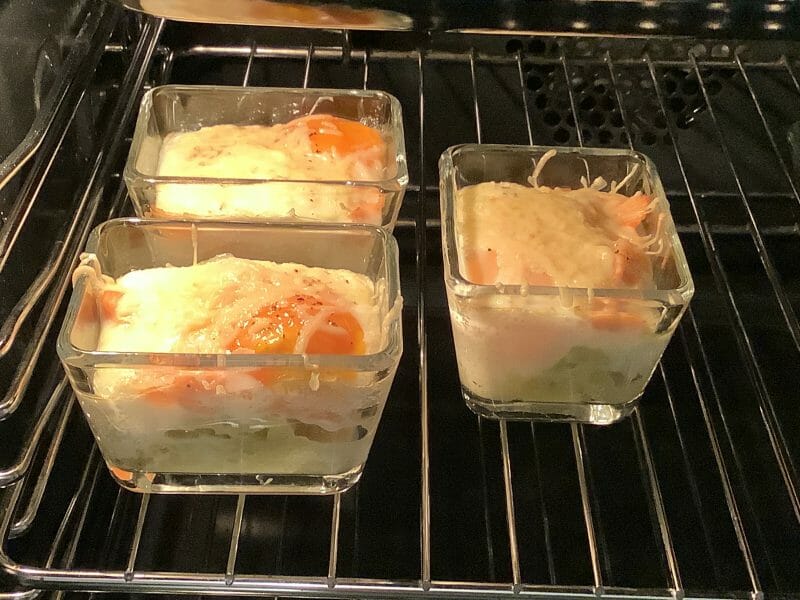 Cliquez pour zoomer ! Oeufs cocotte poireaux et saumon fumé Thermomix par mimsia