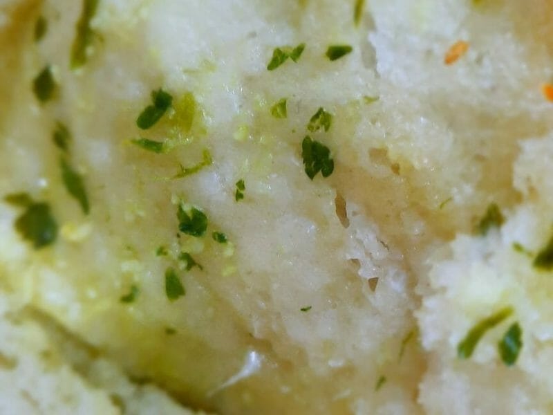 Cliquez pour zoomer ! Pain à l’ail, persil et mozzarella Thermomix par simone64