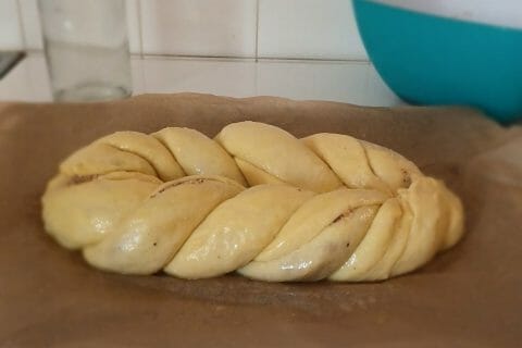 Cliquez pour zoomer ! Brioche tressée aux noisettes Thermomix par cess81