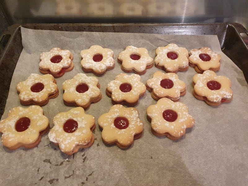 Cliquez pour zoomer ! Sablés à la confiture Thermomix par cicimarraine