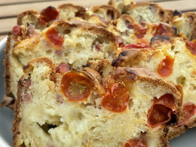 Cliquez pour zoomer ! Cake tomates mozzarella et lardons Thermomix par clnep