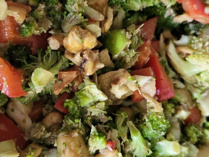 Cliquez pour zoomer ! Salade de brocolis Thermomix par carole_21390