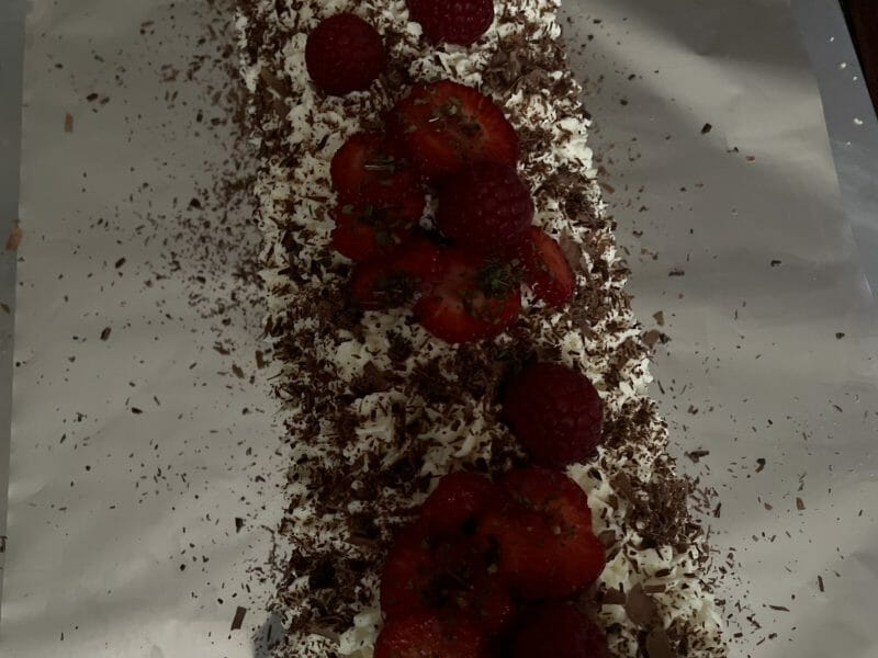 Cliquez pour zoomer ! Fraisier roulé Thermomix par es_3