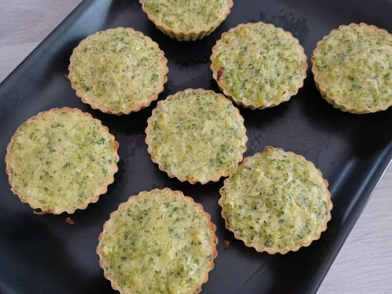 Cliquez pour zoomer ! Galettes de brocolis Thermomix par lelo505