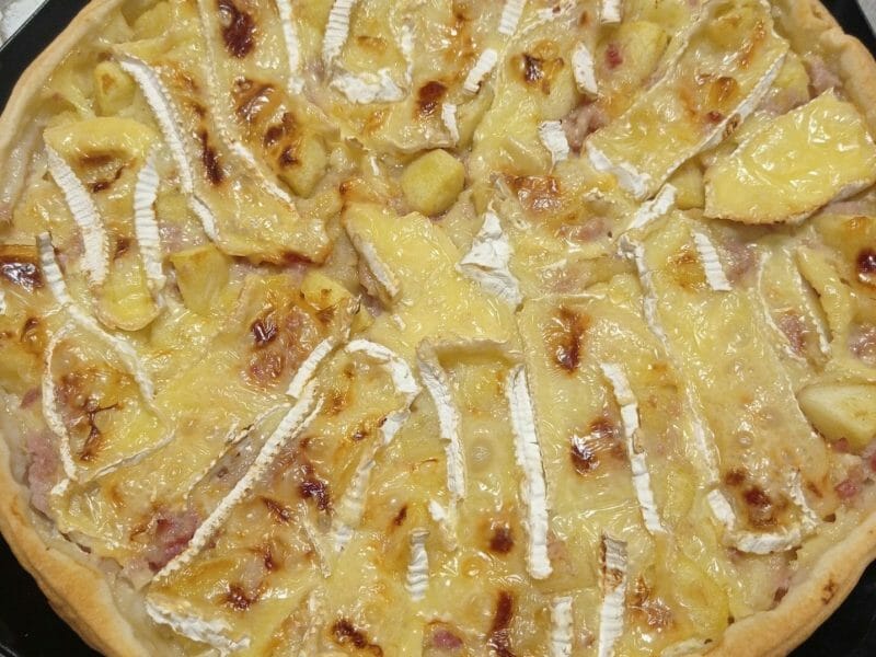 Cliquez pour zoomer ! Tarte au camembert, pommes et lardons Thermomix par lelo505