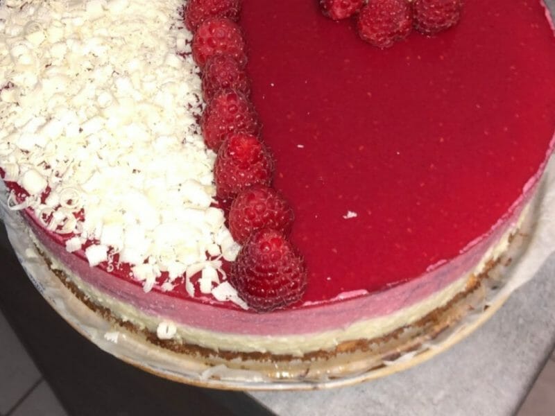 Cliquez pour zoomer ! Bavarois aux framboises Thermomix par soumben