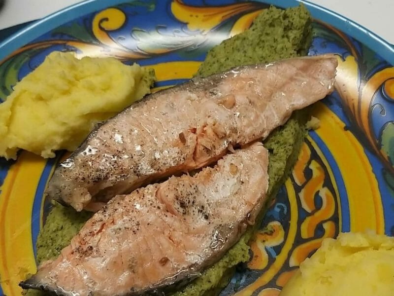 Cliquez pour zoomer ! Saumon sur purée de brocolis Thermomix par mushuke