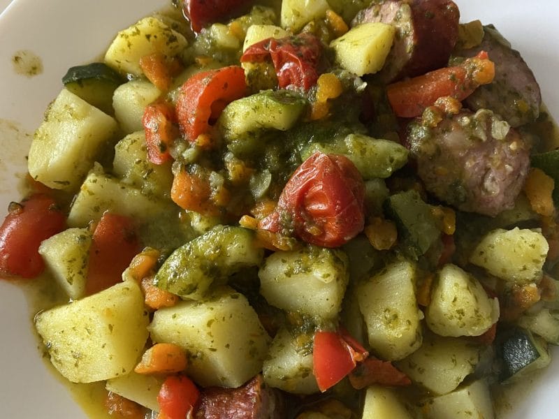 Cliquez pour zoomer ! Ragoût de légumes, pommes de terre et saucisses Thermomix par yagaemto