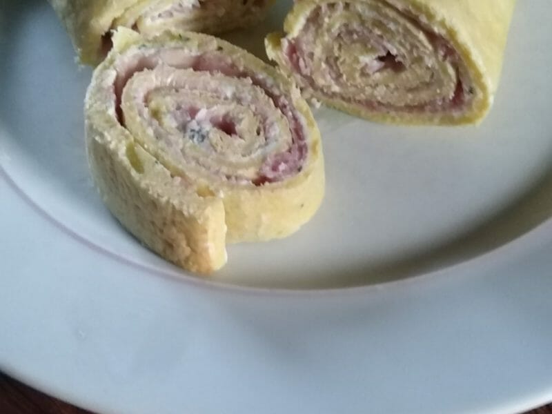 Cliquez pour zoomer ! Roulé aux courgettes et au saumon fumé Thermomix par annakath