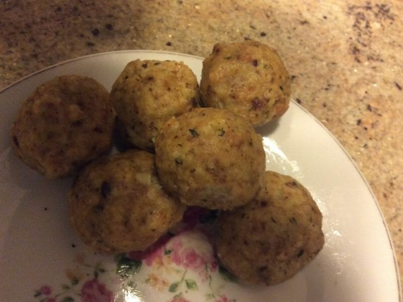 Cliquez pour zoomer ! Boulettes au pain à la sauce soubise Thermomix par Sosilo