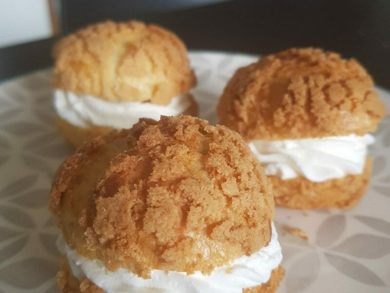 Cliquez pour zoomer ! Choux craquelin fraises chantilly Thermomix par marie1712