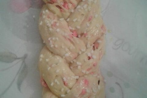 Cliquez pour zoomer ! Brioche aux pralines roses Thermomix par Alex Riri