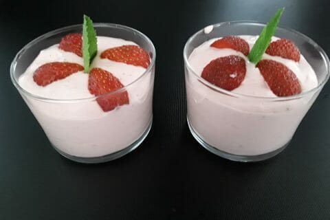 Cliquez pour zoomer ! Mousse de fraises au Thermomix