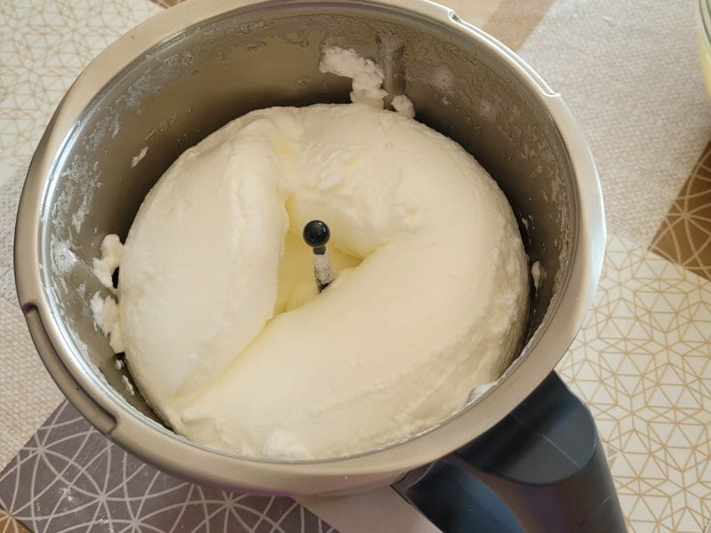 Cliquez pour zoomer ! Blancs en neige Thermomix par corine057