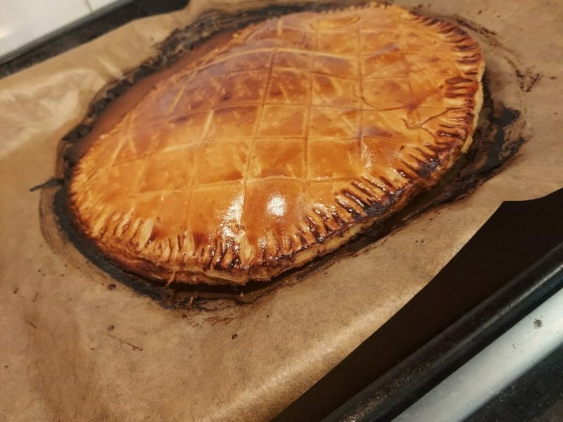 Cliquez pour zoomer ! Galette des rois à la frangipane Thermomix par maureen_29