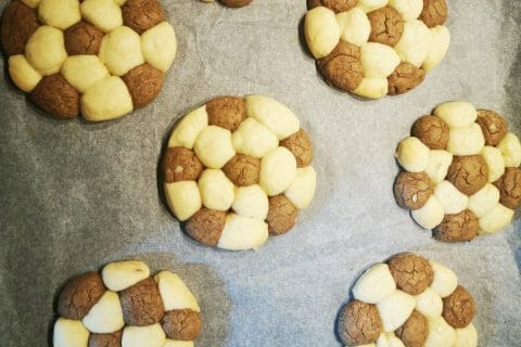 Cliquez pour zoomer ! Biscuits ballon de foot Thermomix par melanie33113
