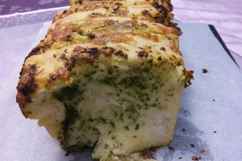 Cliquez pour zoomer ! Pain à l’ail, persil et mozzarella Thermomix par patycookie