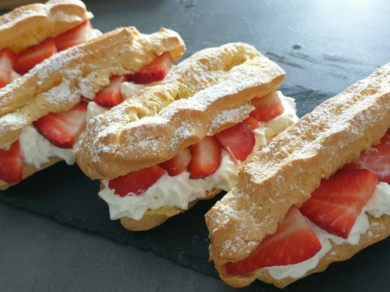 Cliquez pour zoomer ! Éclairs fraises chantilly Thermomix par elise_168
