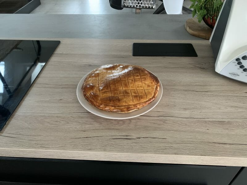 Cliquez pour zoomer ! Galette des rois à la frangipane Thermomix par manon_436