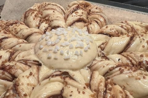 Cliquez pour zoomer ! Brioche étoilée au Nutella Thermomix par lbrn