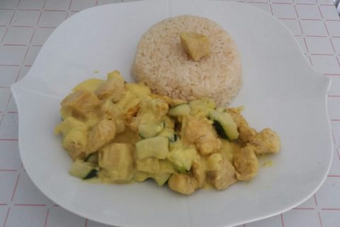 Cliquez pour zoomer ! Blancs de poulet sauce moutarde et curry au Thermomix