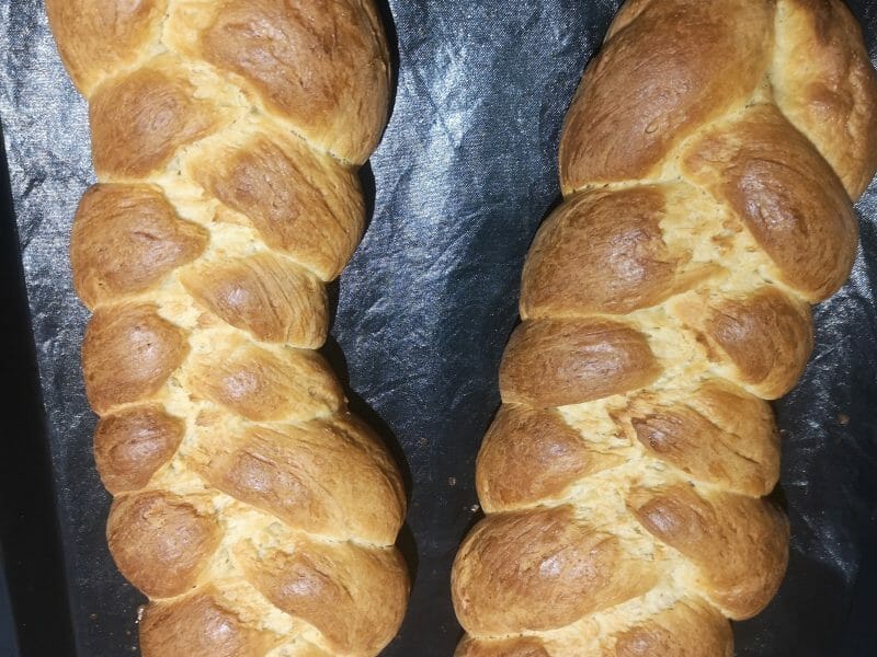 Cliquez pour zoomer ! Brioche tressée à la mie filante Thermomix par Sandra Trevisiol