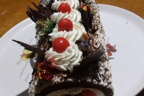 Cliquez pour zoomer ! Bûche forêt noire Thermomix par brunette62