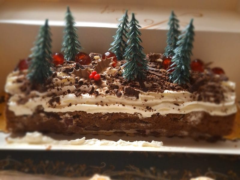 Cliquez pour zoomer ! Bûche forêt noire Thermomix par lotusrose974