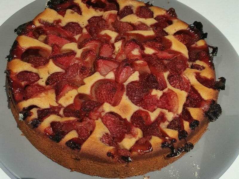 Cliquez pour zoomer ! Gâteau aux fraises Thermomix par caamillee96
