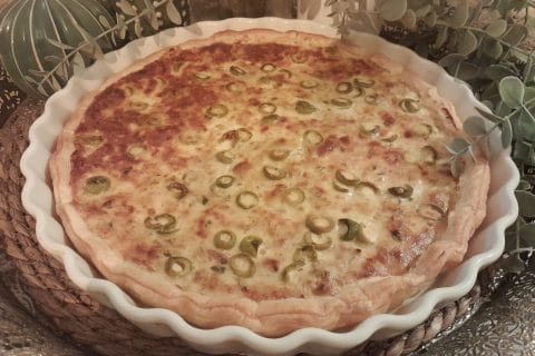 Cliquez pour zoomer ! Quiche au thon et aux olives vertes Thermomix par zozofat