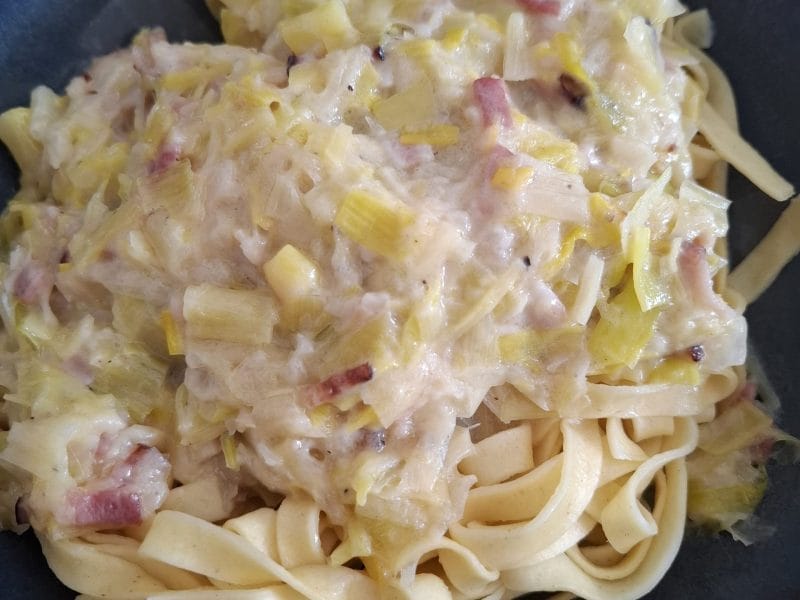 Cliquez pour zoomer ! Tagliatelles à la crème de poireaux Thermomix par EmilieA18