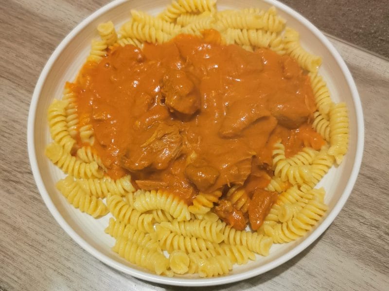 Cliquez pour zoomer ! Goulash de porc Thermomix par sisifranck