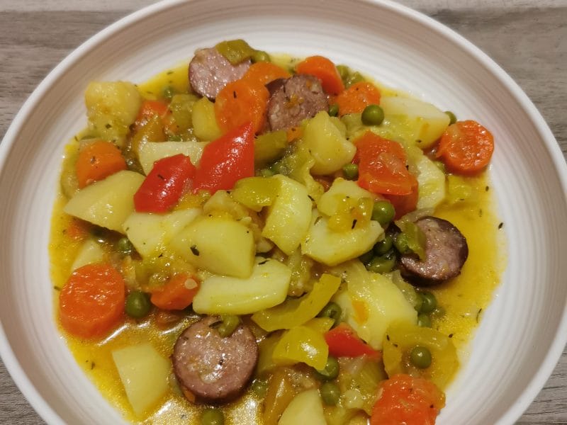 Cliquez pour zoomer ! Ragoût de légumes, pommes de terre et saucisses Thermomix par sisifranck
