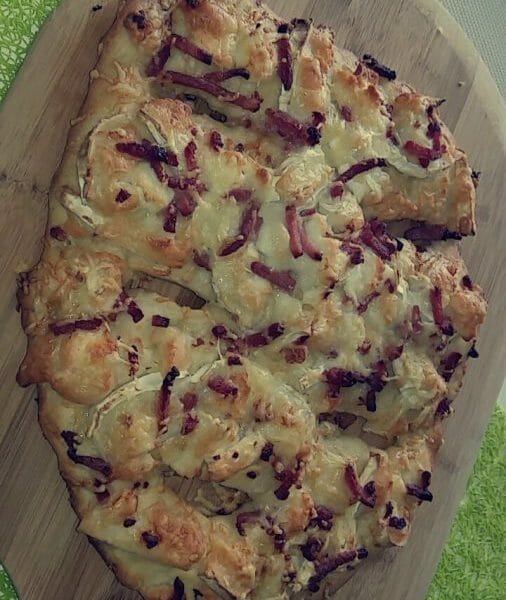 Cliquez pour zoomer ! Fougasse chèvre et lardons Thermomix par Melodyluttmann