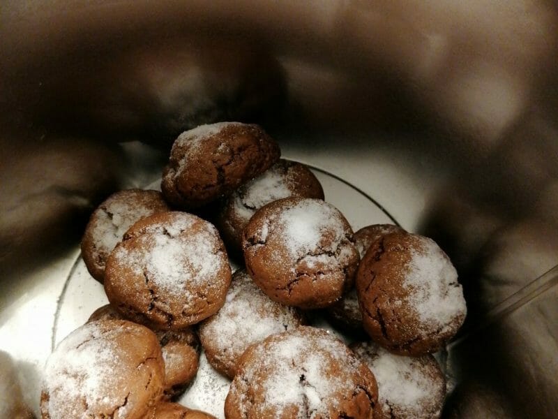 Cliquez pour zoomer ! Craquelés au chocolat Thermomix par Karenou